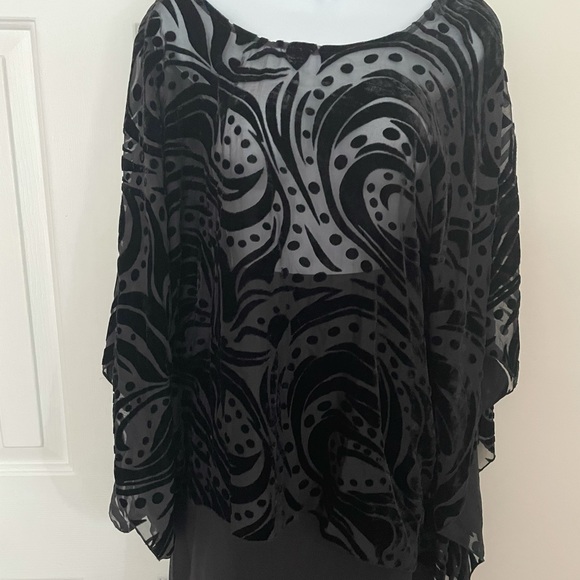 cha cha vente Tops - Cha Ch Vente sheer tunic